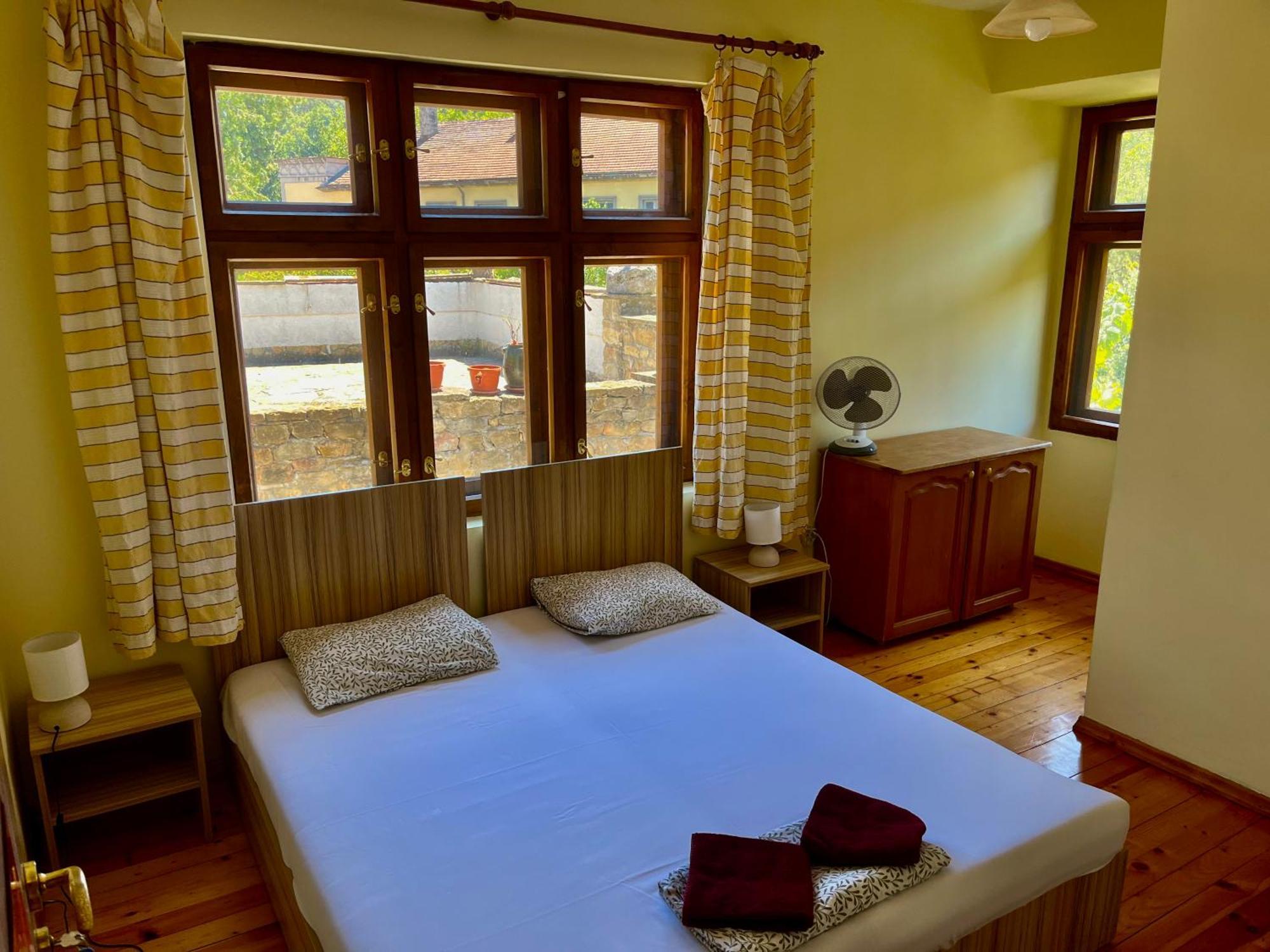 Hostel Mostel Veliko Tŭrnovo Eksteriør bilde