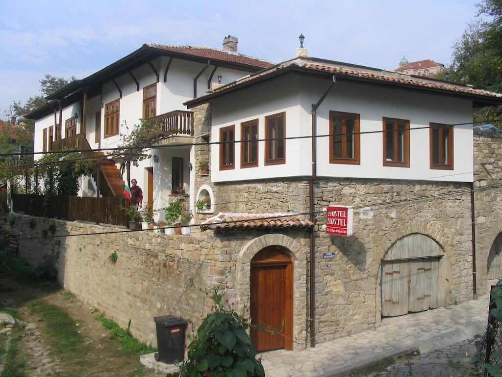 Hostel Mostel Veliko Tŭrnovo Eksteriør bilde