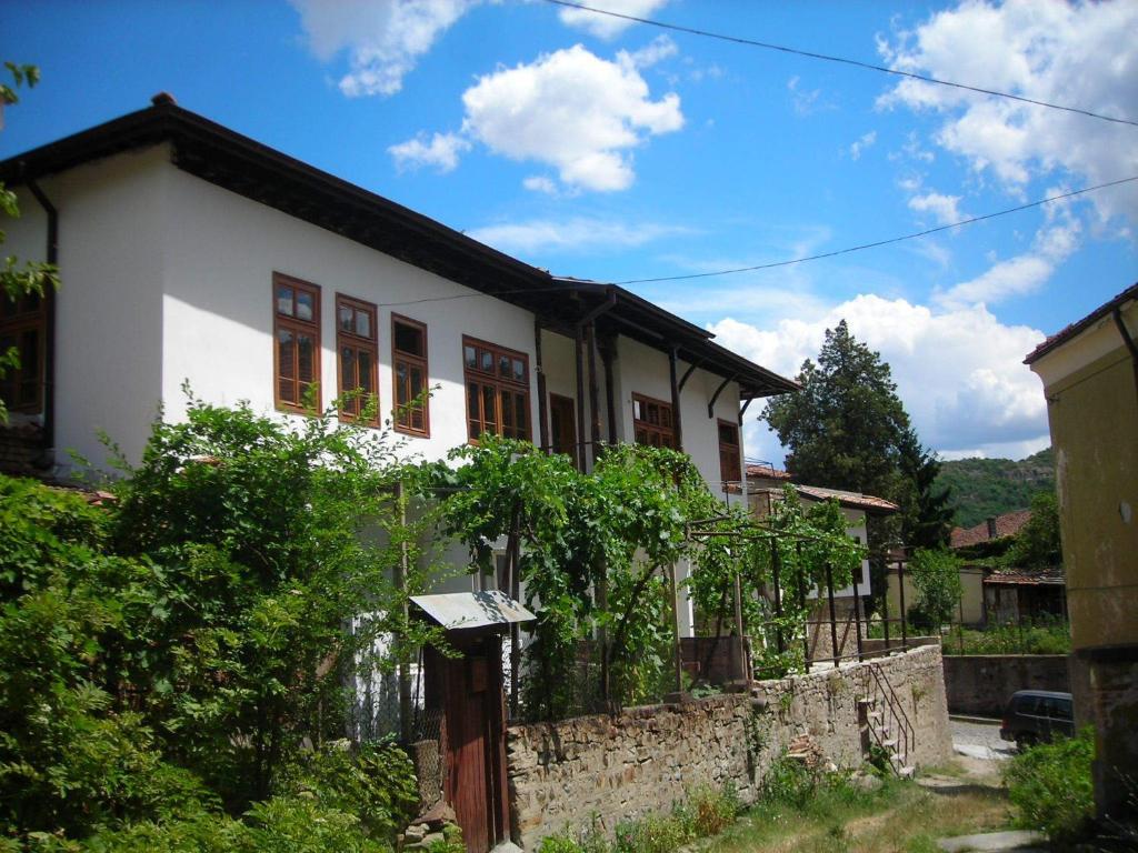 Hostel Mostel Veliko Tŭrnovo Rom bilde